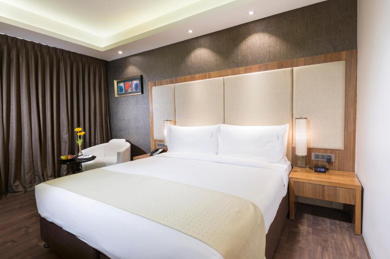 Holiday Inn Kolkata Airport By Ihg Eksteriør bilde A room at the hotel