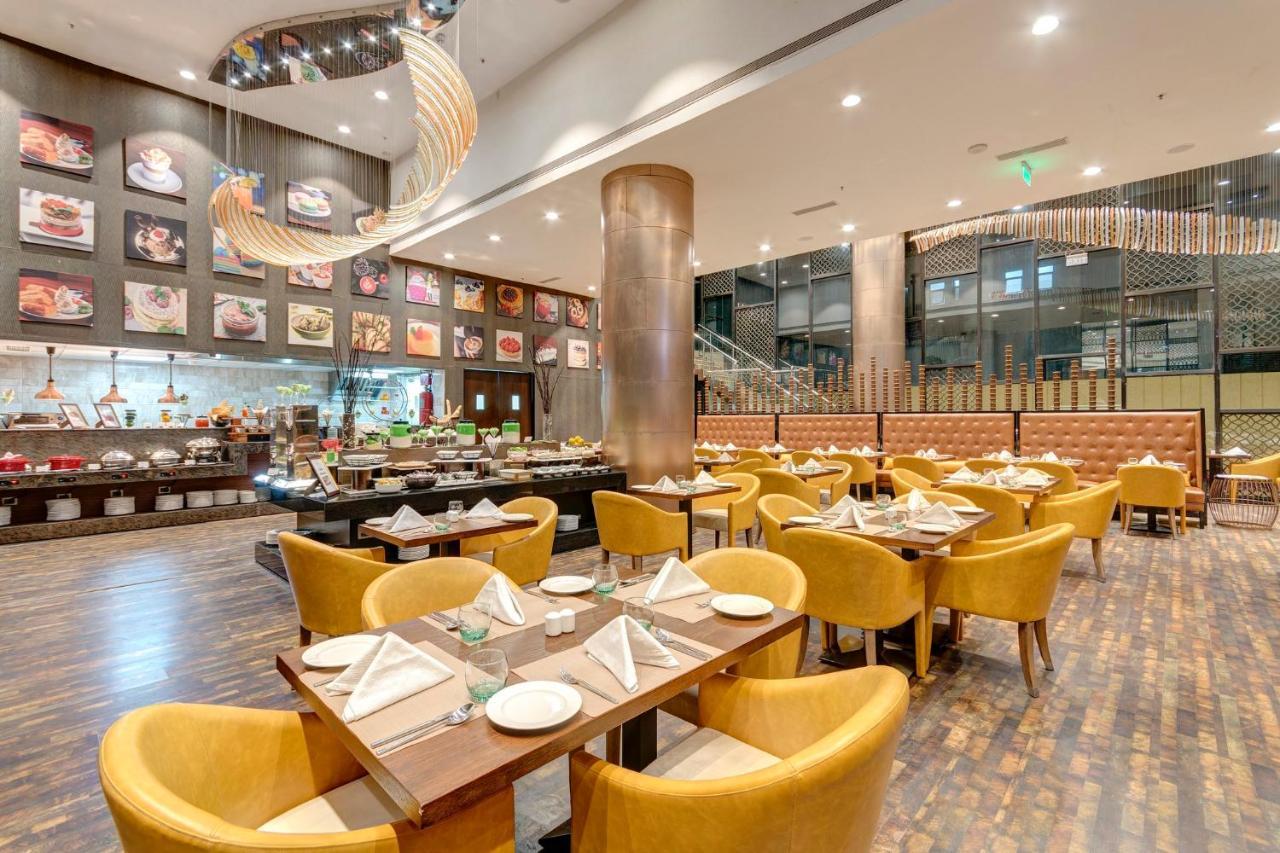 Holiday Inn Kolkata Airport By Ihg Eksteriør bilde The Park, Hyderabad